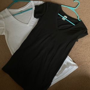 Two brand pink ... black and white T-shirt v neck